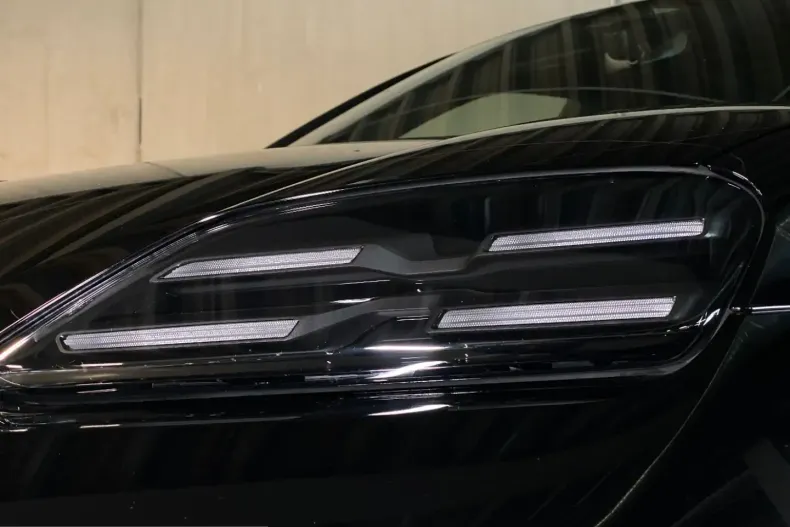 Porsche Macan din 2025 cu 8.900 km - oferta POR206141 - foto 11