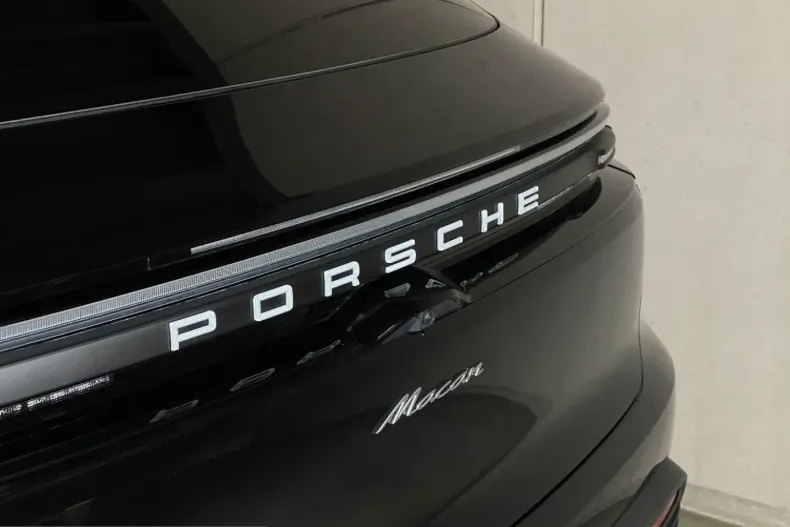 Porsche Macan din 2025 cu 8.900 km - oferta POR206141 - foto 12