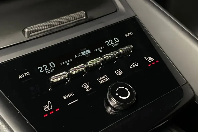 Porsche Macan din 2025 cu 8.900 km - oferta POR206141 - foto 22