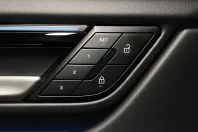 Porsche Macan din 2025 cu 8.900 km - oferta POR206141 - foto 24