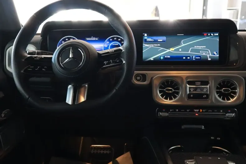 Mercedes-Benz G 580 (Clasa G) din 2024 cu 7.900 km - oferta MER206157 - foto 11