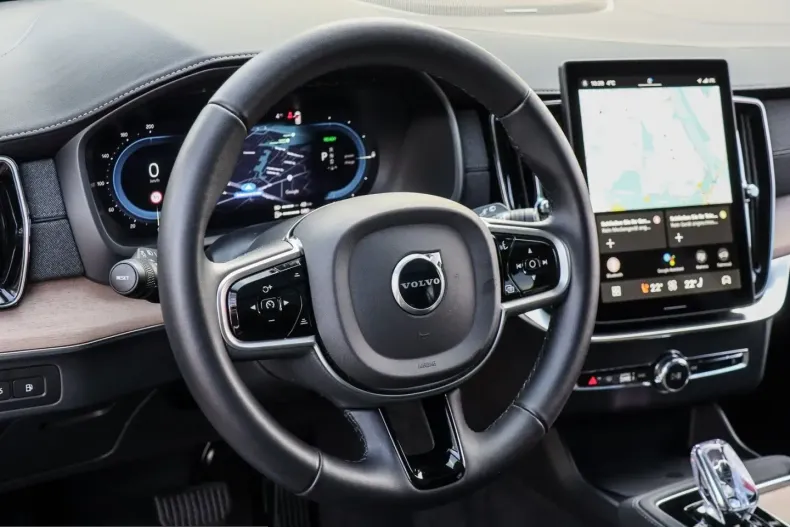 Volvo XC90 din 2025 cu 20.400 km - oferta VOL206158 - foto 10