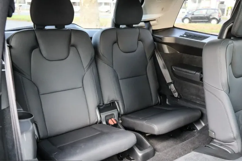 Volvo XC90 din 2025 cu 20.400 km - oferta VOL206158 - foto 16