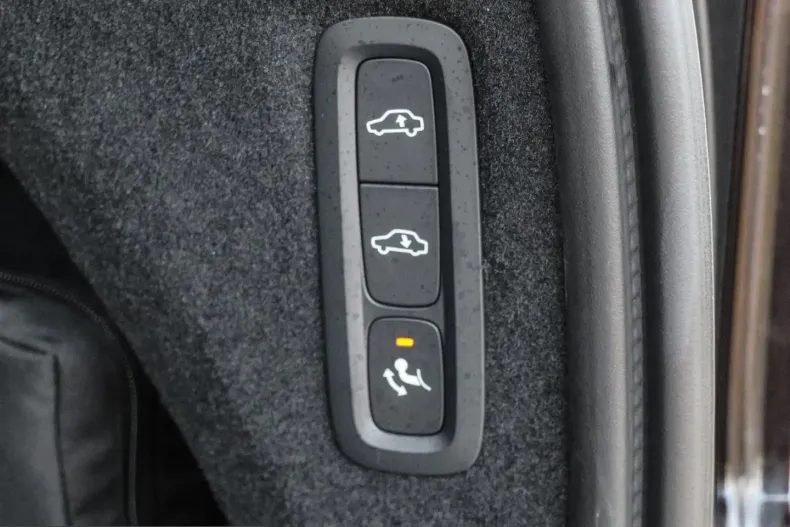 Volvo XC90 din 2025 cu 20.400 km - oferta VOL206158 - foto 17