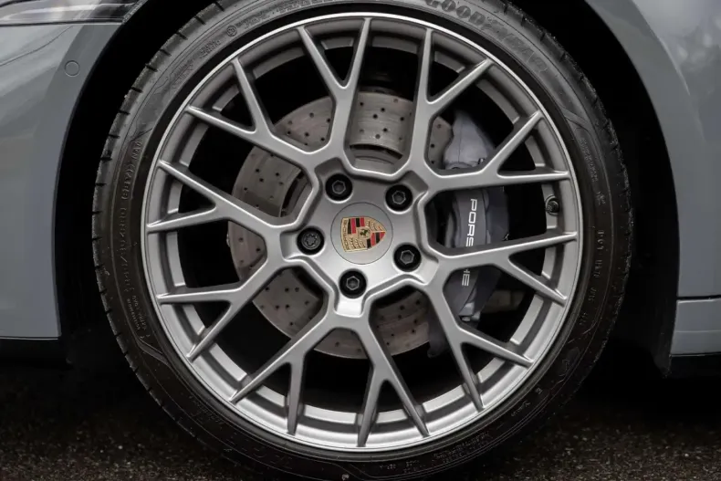 Porsche 992 din 2024 cu 19.013 km - oferta POR206163 - foto 12