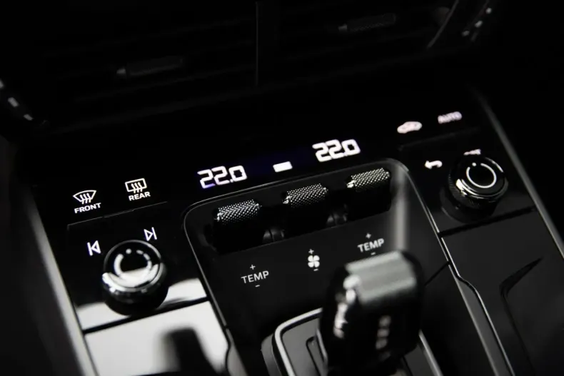 Porsche 992 din 2024 cu 19.013 km - oferta POR206163 - foto 48