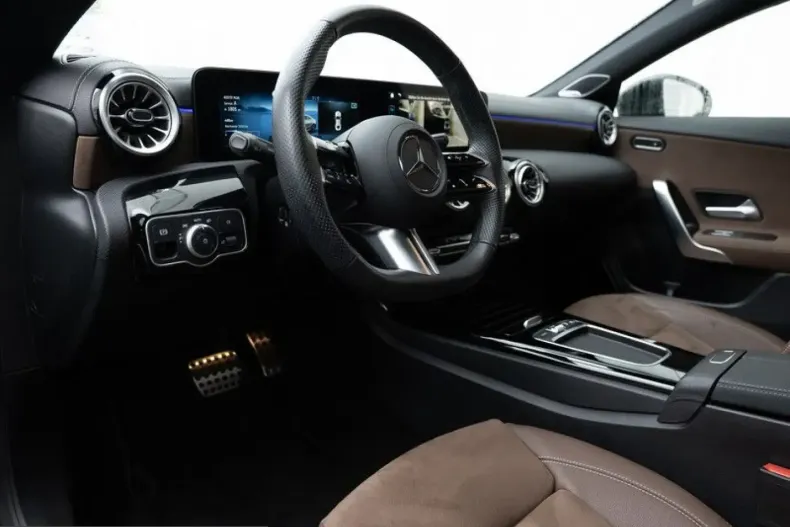 Mercedes-Benz CLA 220 (Clasa CLA) din 2025 cu 23.201 km - oferta MER206166 - foto 5