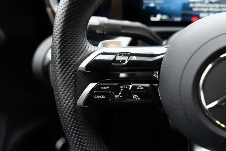 Mercedes-Benz CLA 220 (Clasa CLA) din 2025 cu 23.201 km - oferta MER206166 - foto 11