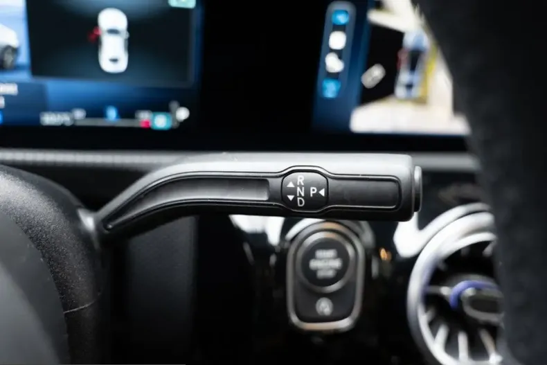 Mercedes-Benz CLA 220 (Clasa CLA) din 2025 cu 23.201 km - oferta MER206166 - foto 12