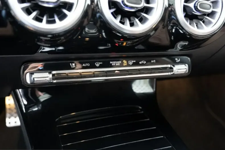 Mercedes-Benz CLA 220 (Clasa CLA) din 2025 cu 23.201 km - oferta MER206166 - foto 14