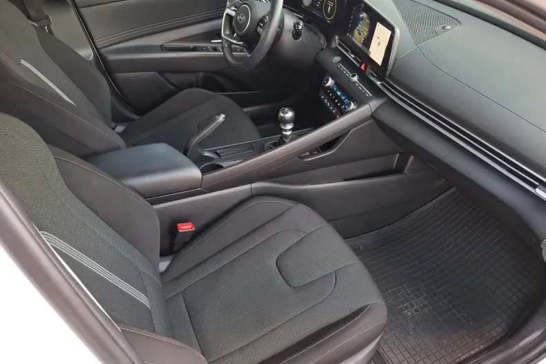 Hyundai Elantra din 2023 cu 25.964 km - oferta HYU206167 - foto 11