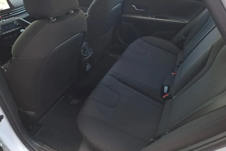 Hyundai Elantra din 2023 cu 25.964 km - oferta HYU206167 - foto 15