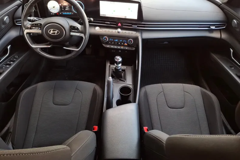 Hyundai Elantra din 2023 cu 25.964 km - oferta HYU206167 - foto 16