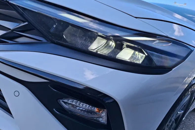 Hyundai Elantra din 2023 cu 25.964 km - oferta HYU206167 - foto 21