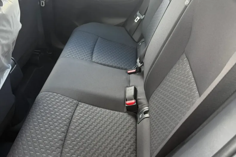 Toyota Yaris Cross din 2026 cu 10 km - oferta TOY206171 - foto 9