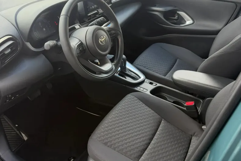 Toyota Yaris Cross din 2026 cu 10 km - oferta TOY206171 - foto 11