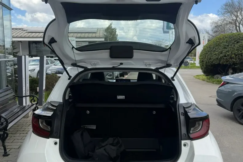 Toyota Yaris din 2026 cu 10 km - oferta TOY206173 - foto 8