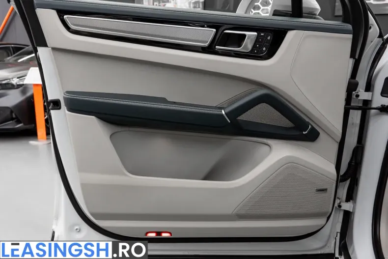 Porsche Cayenne Coupe din 2022 cu 30.000 km - oferta POR206187 - foto 38