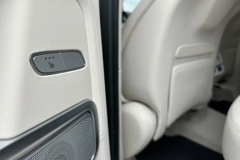 Mercedes-Benz G din 2025 cu 5.472 km - oferta MER206196 - foto 16