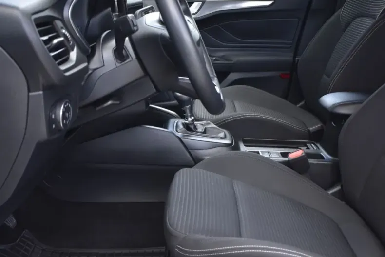 Ford Focus din 2022 cu 57.605 km - oferta FOR206204 - foto 39