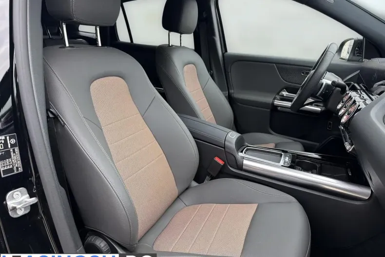 Mercedes-Benz EQA din 2025 cu 13.521 km - oferta MER206210 - foto 16