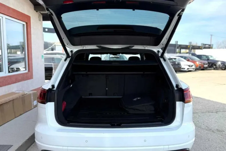 Volkswagen Touareg din 2022 cu 144.000 km - oferta VOL206214 - foto 13