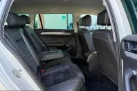 Volkswagen Passat din 2020 cu 106.000 km - oferta VOL206217 - foto 19