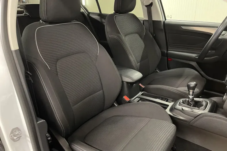 Ford Focus din 2021 cu 118.484 km - oferta FOR206221 - foto 9