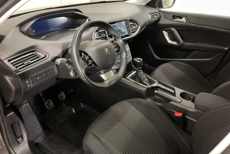 Peugeot 308 din 2021 cu 53.937 km - oferta PEU206226 - foto 5