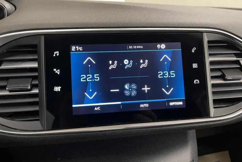 Peugeot 308 din 2021 cu 53.937 km - oferta PEU206226 - foto 15