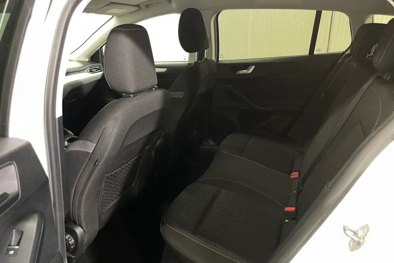 Ford Focus din 2022 cu 72.454 km - oferta FOR206228 - foto 11