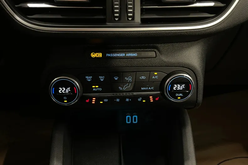 Ford Focus din 2022 cu 72.454 km - oferta FOR206228 - foto 17