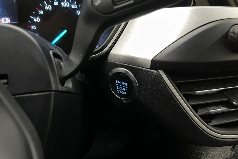 Ford Focus din 2022 cu 72.454 km - oferta FOR206228 - foto 21