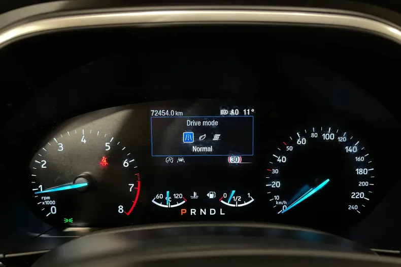 Ford Focus din 2022 cu 72.454 km - oferta FOR206228 - foto 26