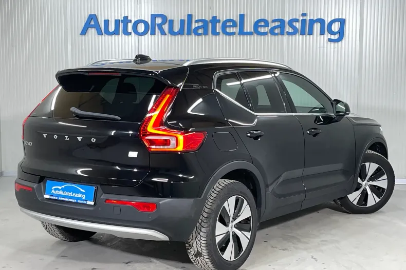 Volvo XC40 din 2022 cu 141.807 km - oferta VOL206229 - foto 3