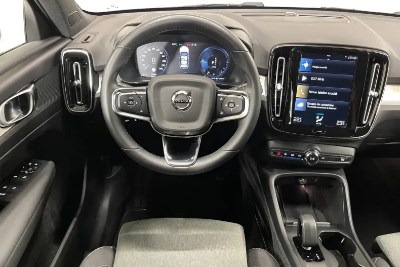 Volvo XC40 din 2022 cu 141.807 km - oferta VOL206229 - foto 6