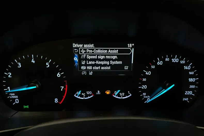 Ford Focus din 2021 cu 9.215 km - oferta FOR206232 - foto 19