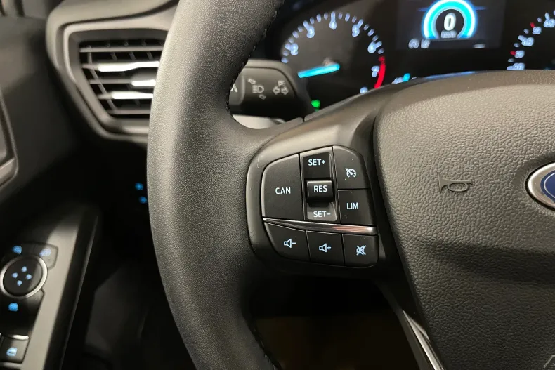 Ford Focus din 2021 cu 9.215 km - oferta FOR206232 - foto 21