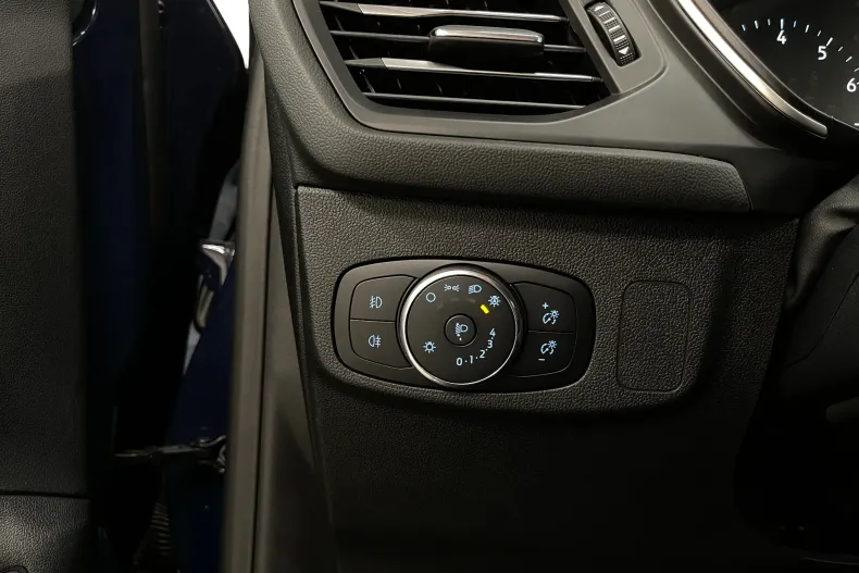 Ford Focus din 2021 cu 9.215 km - oferta FOR206232 - foto 23