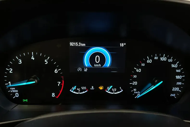 Ford Focus din 2021 cu 9.215 km - oferta FOR206232 - foto 25