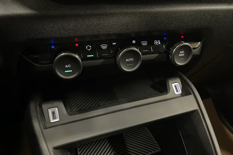 Citroën C4 din 2023 cu 107.464 km - oferta CIT206233 - foto 21