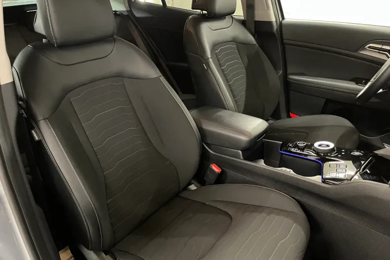 Kia Sportage din 2023 cu 35.360 km - oferta KIA206234 - foto 9