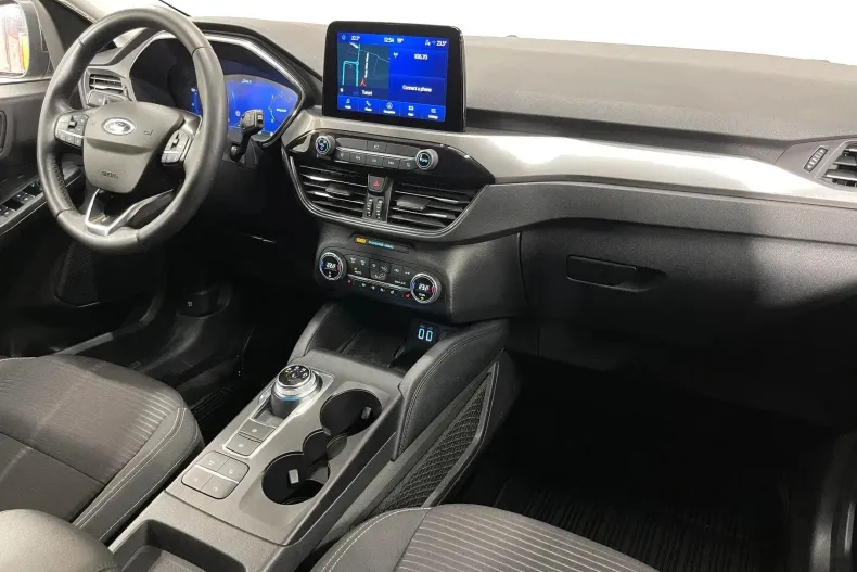 Ford Kuga din 2021 cu 73.539 km - oferta FOR206235 - foto 8