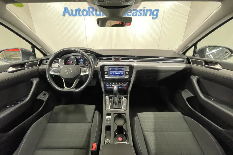 Volkswagen Passat din 2022 cu 53.887 km - oferta VOL206237 - foto 7