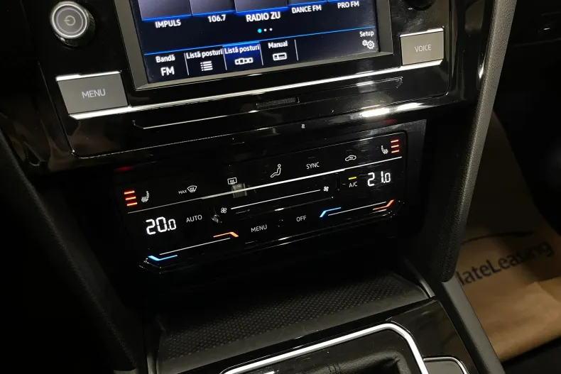 Volkswagen Passat din 2022 cu 53.887 km - oferta VOL206237 - foto 19