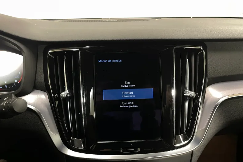 Volvo S60 din 2021 cu 87.681 km - oferta VOL206239 - foto 15