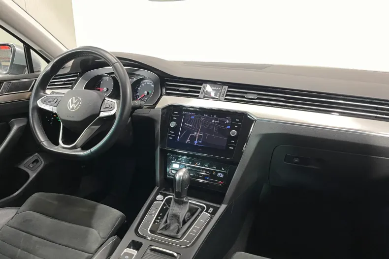 Volkswagen Passat din 2021 cu 89.567 km - oferta VOL206240 - foto 8