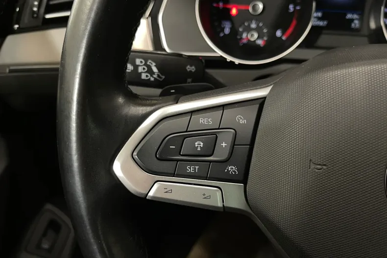 Volkswagen Passat din 2021 cu 89.567 km - oferta VOL206240 - foto 24