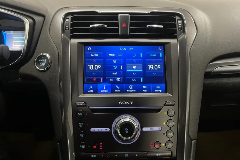 Ford Mondeo din 2021 cu 79.656 km - oferta FOR206241 - foto 19