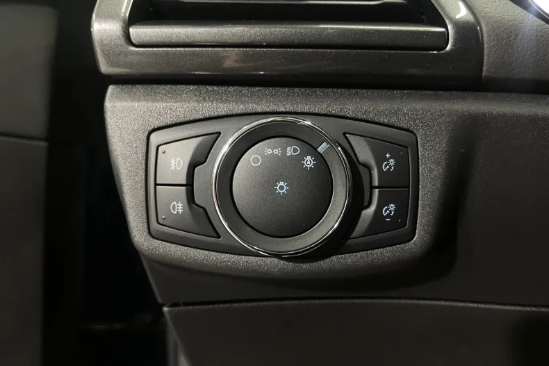 Ford Mondeo din 2021 cu 79.656 km - oferta FOR206241 - foto 22